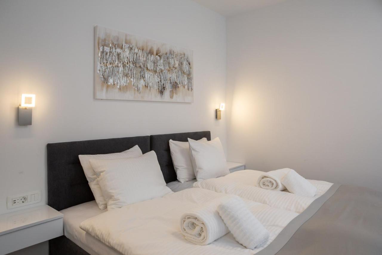 Luxury Studios & Room Five Split Exterior foto